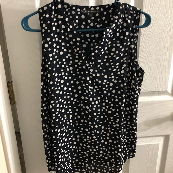 Adrianna Papell Tops - Woman’s Navy Size Medium Sleeveless Blouse